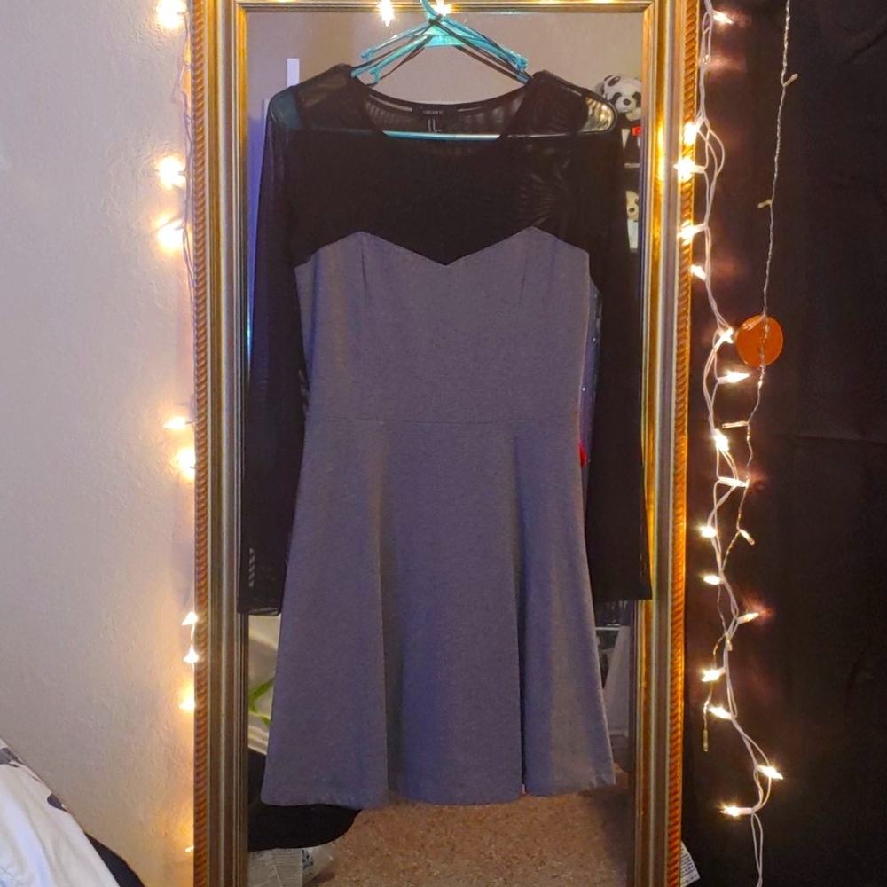 Mesh sleeves sweetheart skater dress